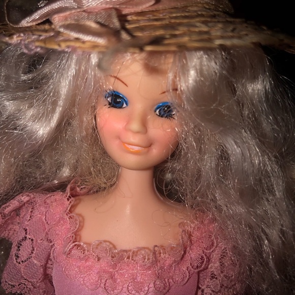 Mattel Barbie Doll Collection: Storage Bag & Wet 'n Wild Pool Set - Picture 6 of 7